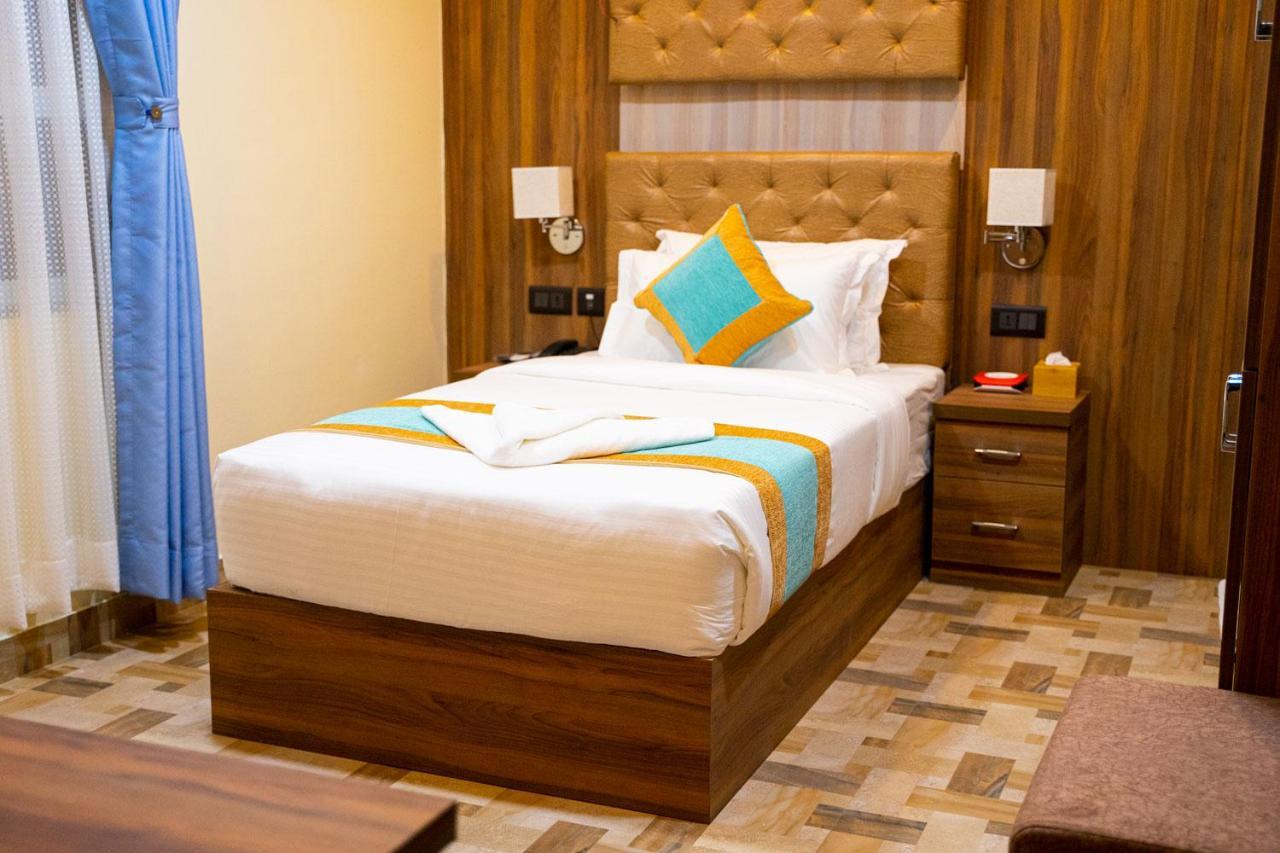 Grand Yak Boutique Hotel Katmandou Extérieur photo